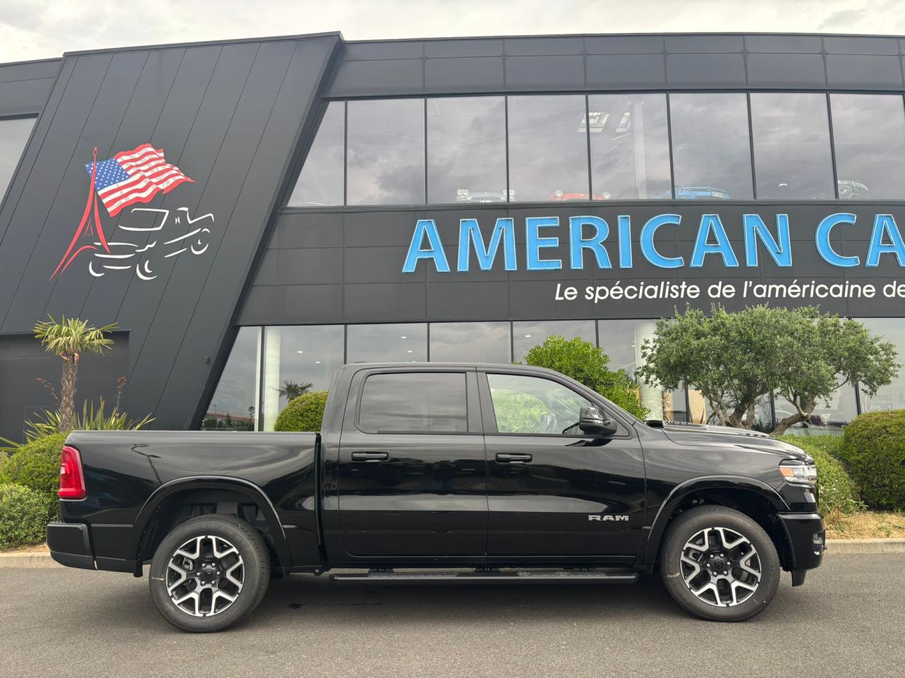DODGE RAM 1500 CREW LARAMIE SPORT 3.0 L6 420ch
