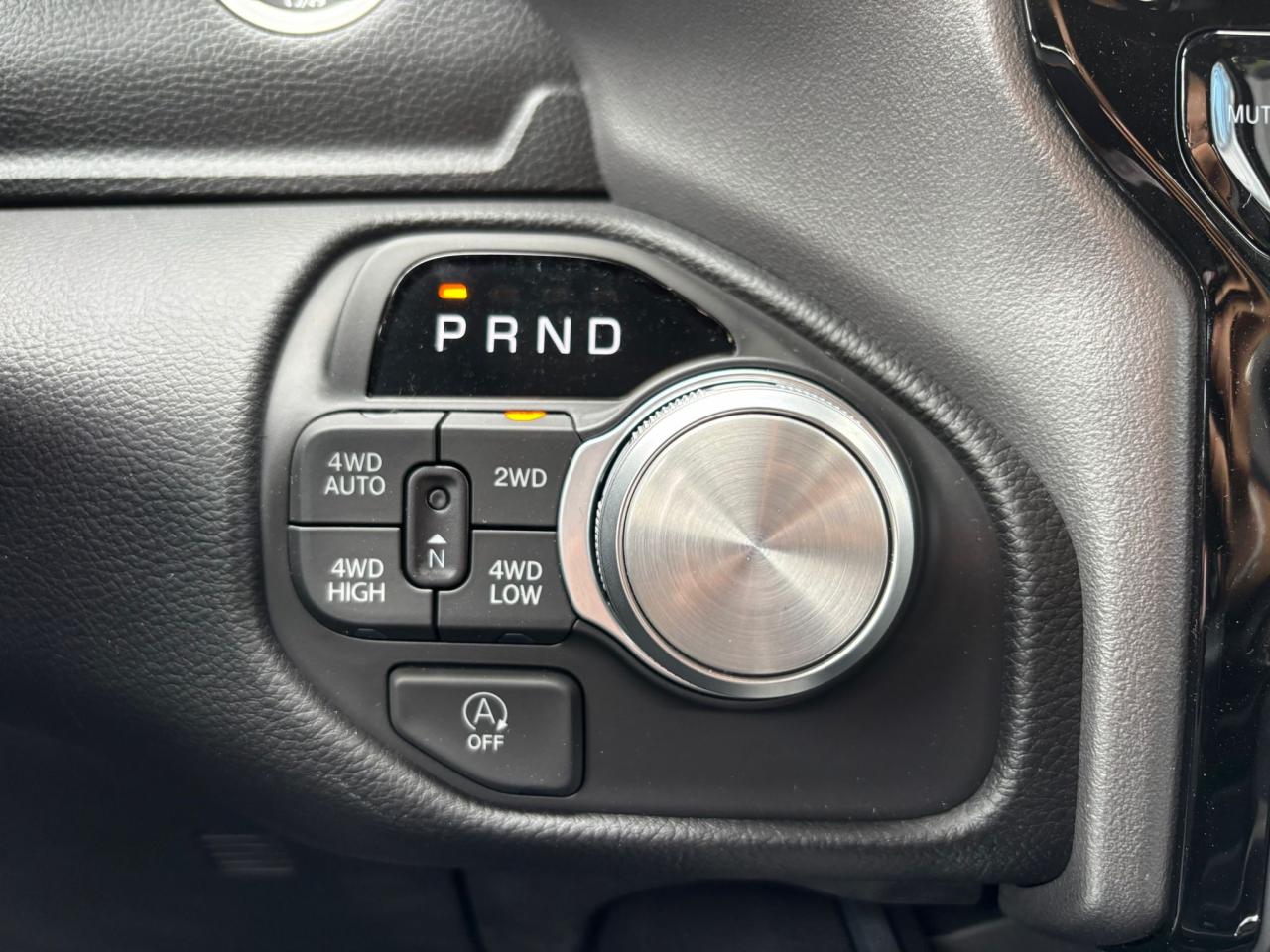 DODGE RAM 1500 CREW LARAMIE SPORT 3.0 L6 420ch