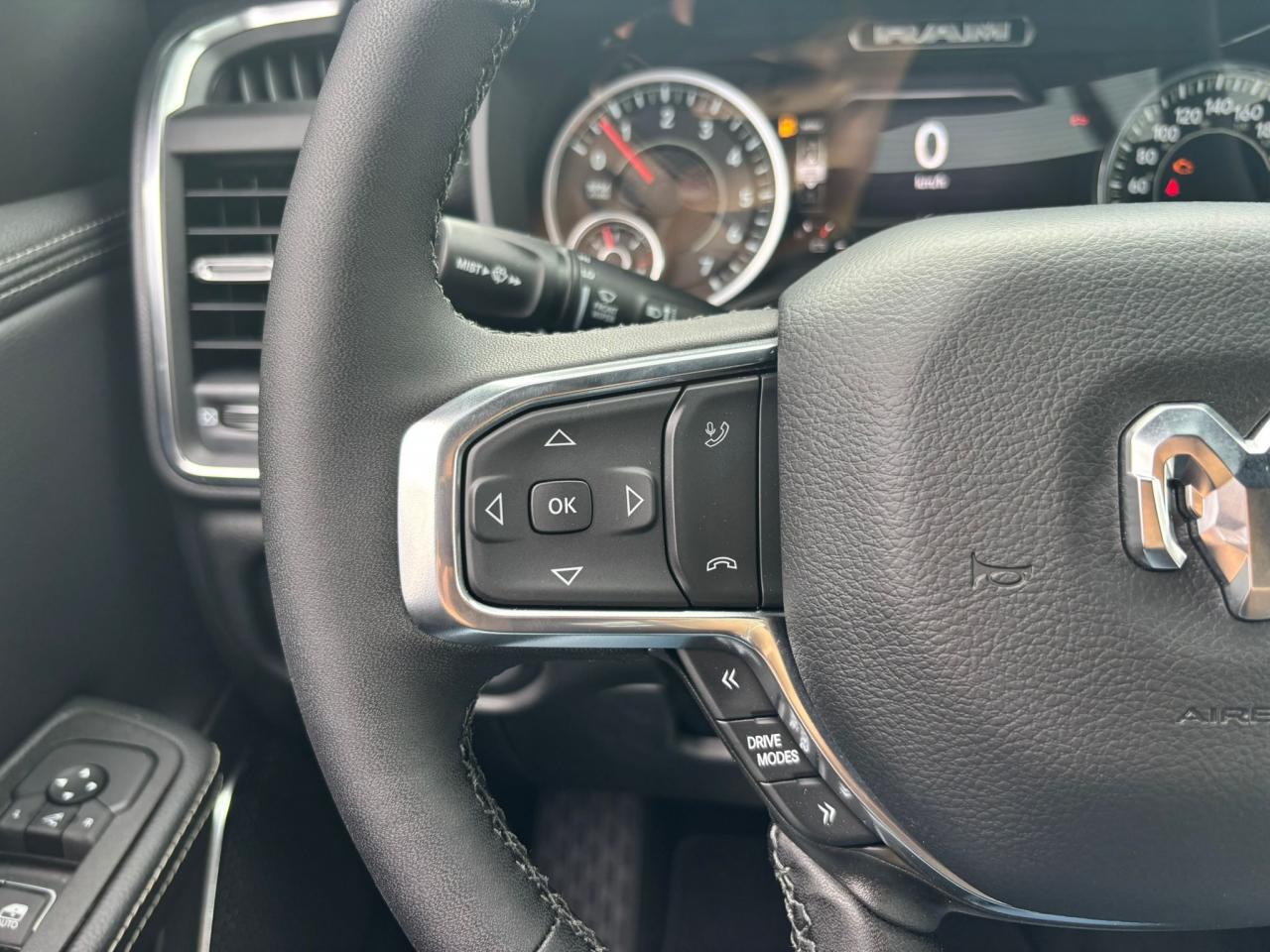 DODGE RAM 1500 CREW LARAMIE SPORT 3.0 L6 420ch