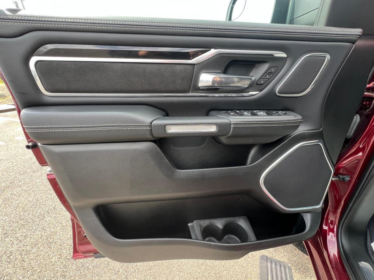 DODGE RAM 1500 CREW LARAMIE SPORT AIR RAMBOX