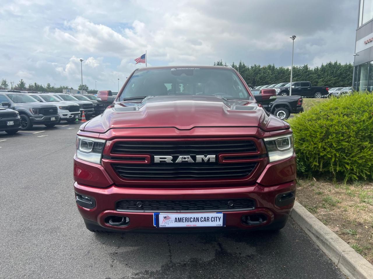DODGE RAM 1500 CREW LARAMIE SPORT AIR RAMBOX