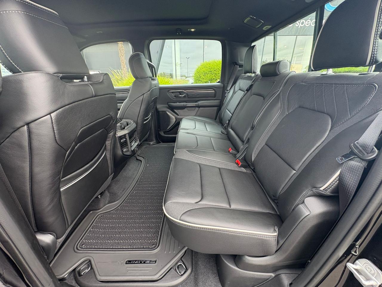 DODGE RAM 1500 CREW LIMITED NIGHT EDITION RAMBOX 2025