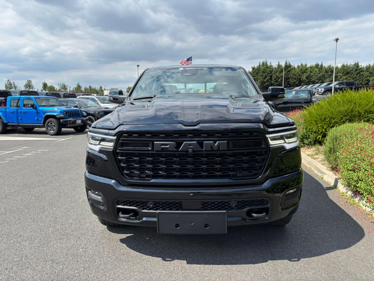 DODGE RAM 1500 CREW LIMITED NIGHT EDITION RAMBOX 2025