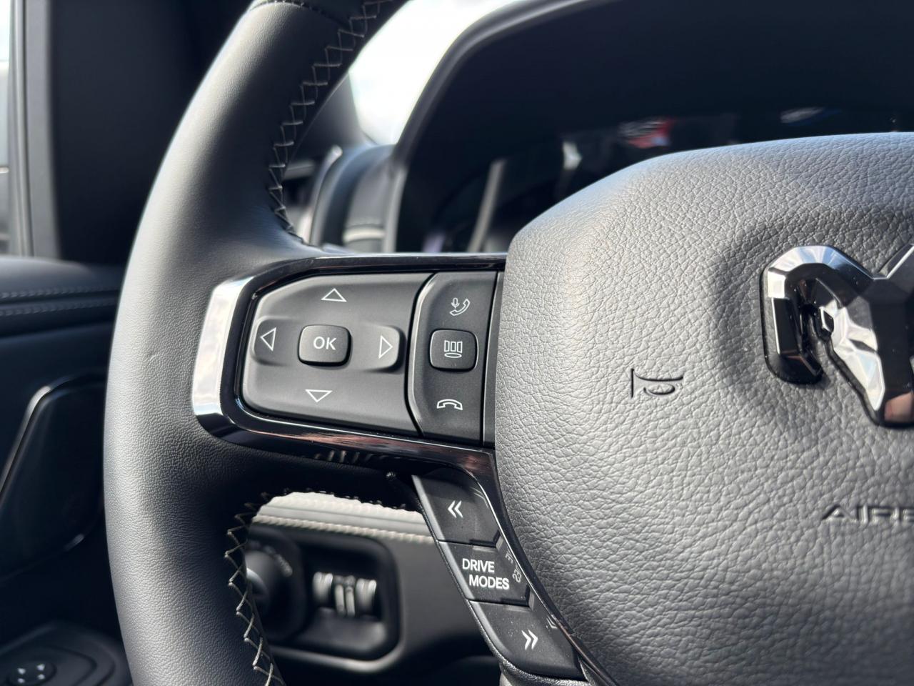 DODGE RAM 1500 CREW LIMITED NIGHT EDITION RAMBOX 2025