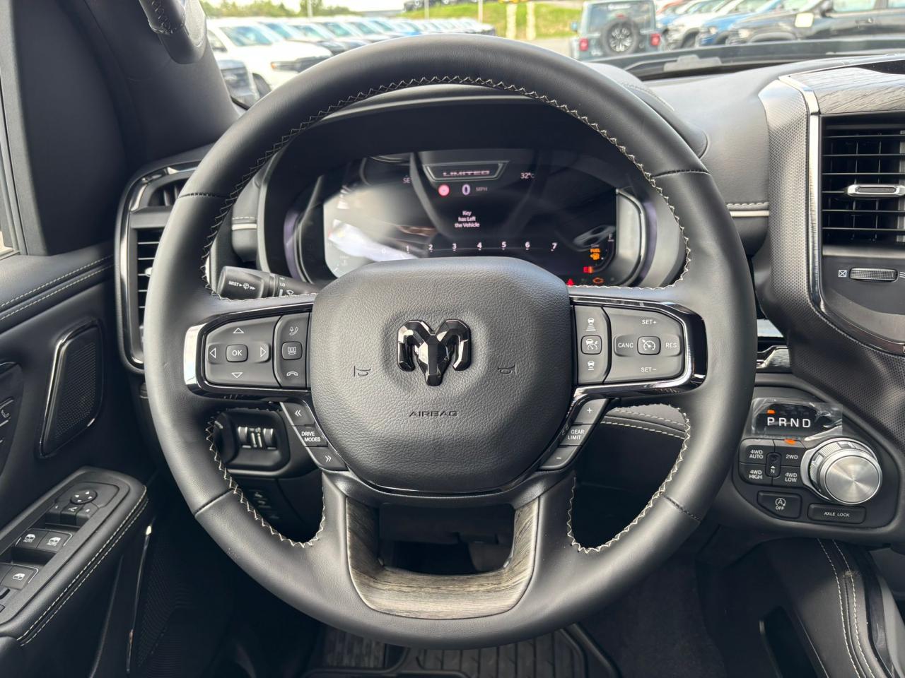 DODGE RAM 1500 CREW LIMITED NIGHT EDITION RAMBOX 2025