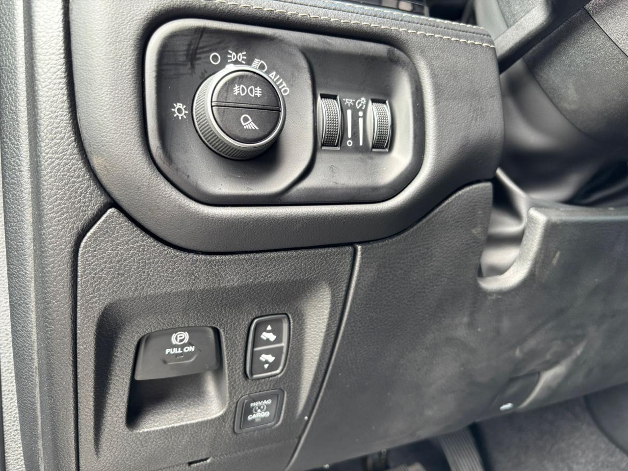 DODGE RAM 1500 CREW LIMITED NIGHT EDITION RAMBOX 2025