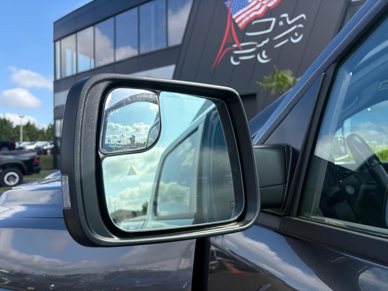 DODGE RAM 1500 CREW LIMITED NIGHT EDITION RAMBOX HAYON MULTI