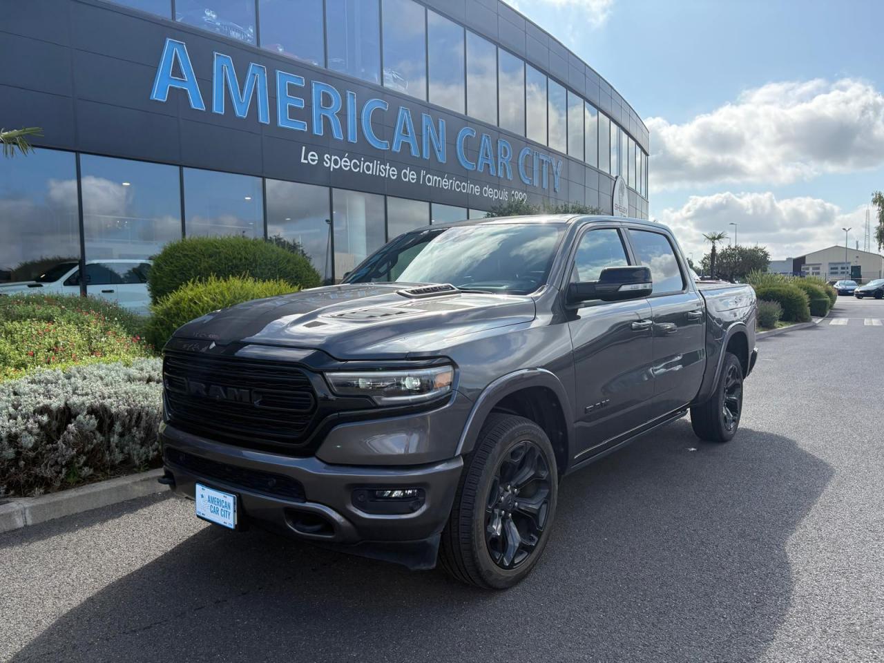 DODGE RAM 1500 CREW LIMITED NIGHT EDITION RAMBOX HAYON MULTI