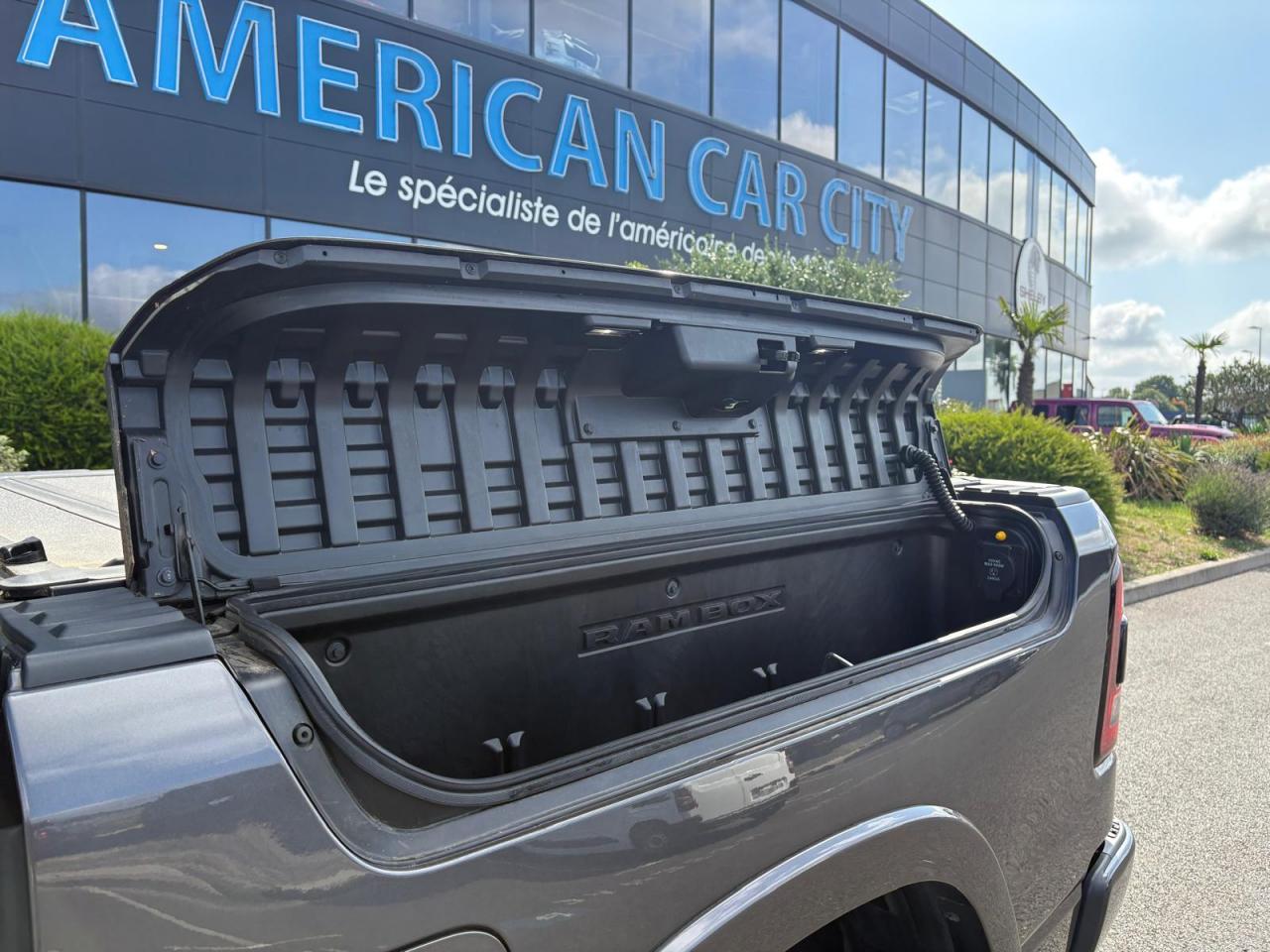 DODGE RAM 1500 CREW LIMITED NIGHT EDITION RAMBOX HAYON MULTI