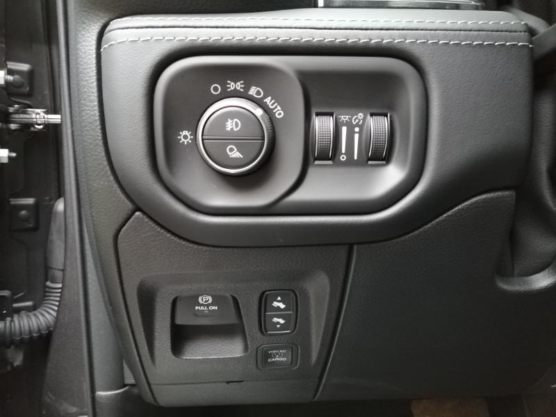 DODGE RAM 1500 CREW LIMITED AIR RAMBOX ETORQUE