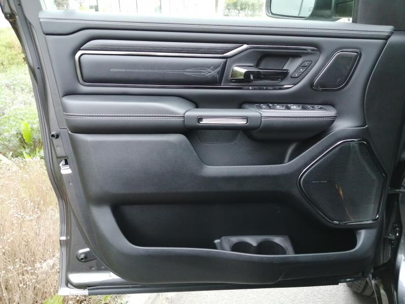 DODGE RAM 1500 CREW LIMITED AIR RAMBOX ETORQUE