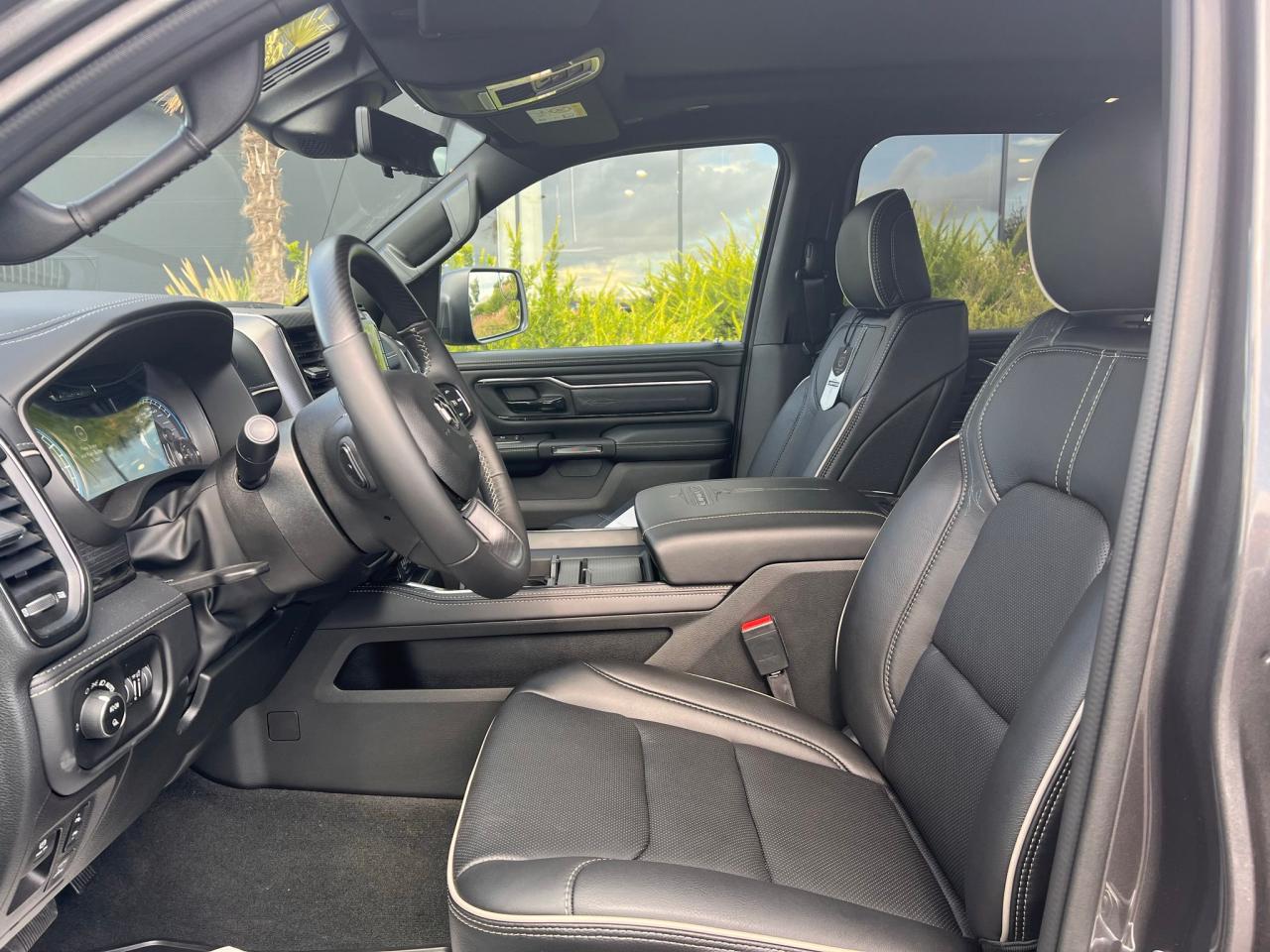DODGE RAM 1500 CREW LIMITED NIGHT EDITION - RAMBOX - HAYON MULTIFONCTIONS