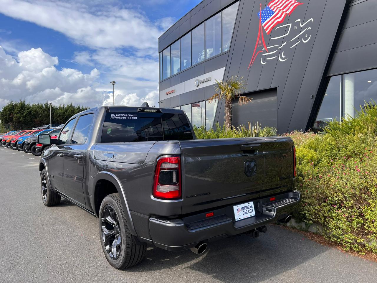 DODGE RAM 1500 CREW LIMITED NIGHT EDITION - RAMBOX - HAYON MULTIFONCTIONS