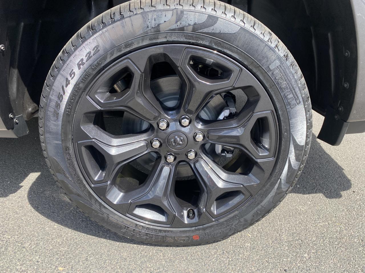 DODGE RAM 1500 CREW LIMITED NIGHT EDITION - RAMBOX - HAYON MULTIFONCTIONS
