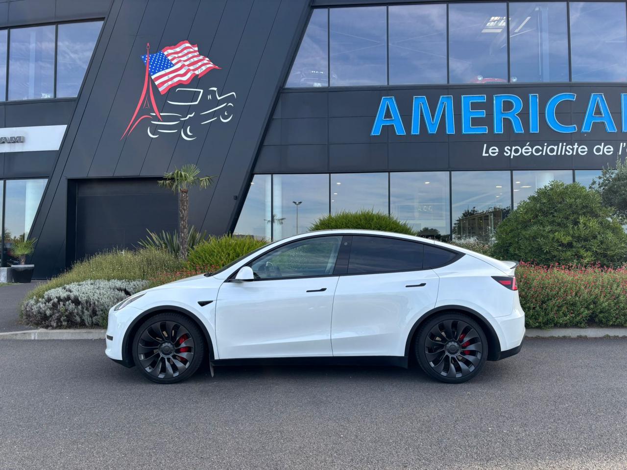 TESLA MODEL Y Performance AWD