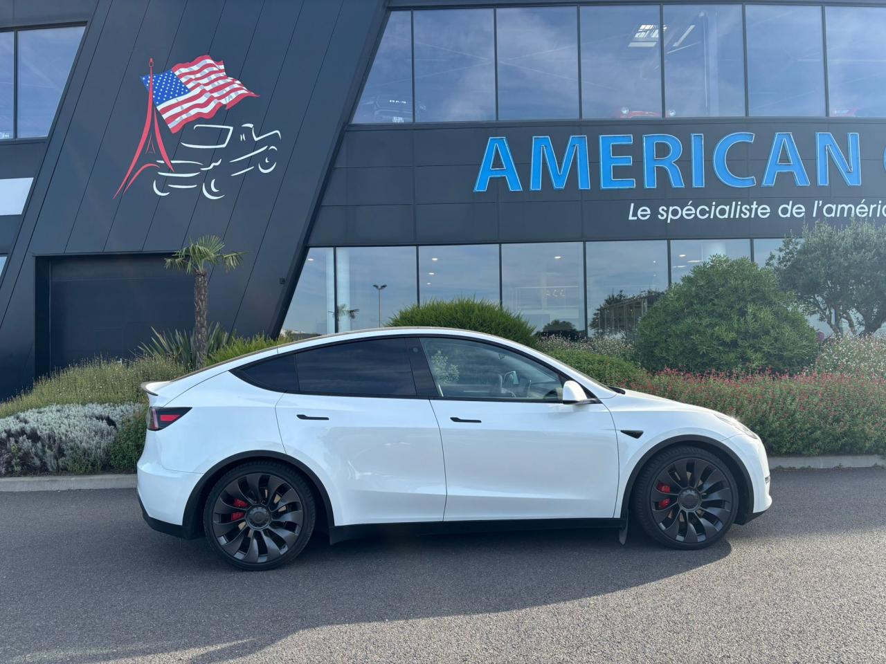 TESLA MODEL Y Performance AWD