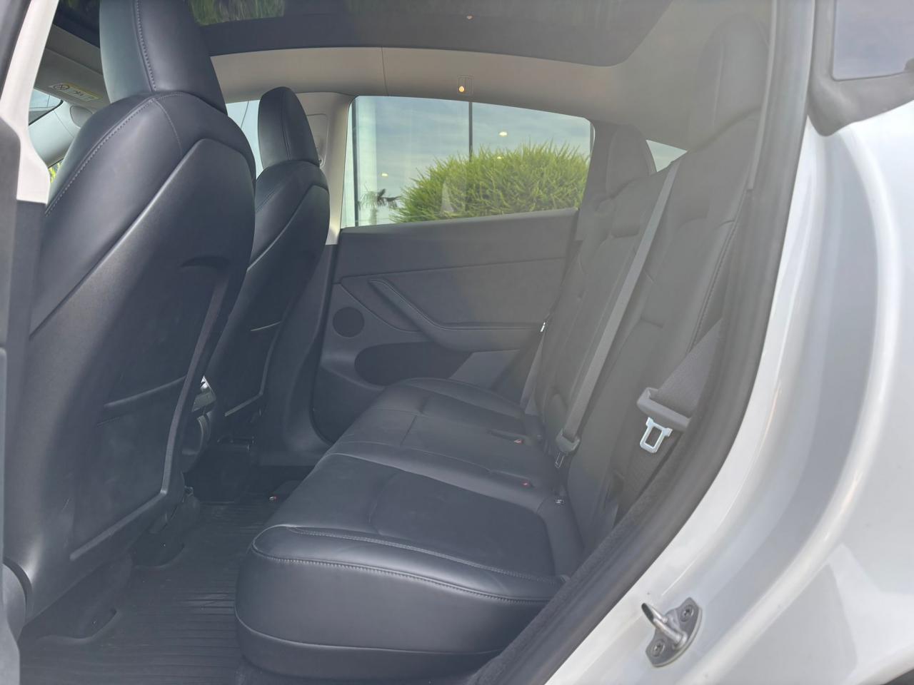 TESLA MODEL Y Performance AWD