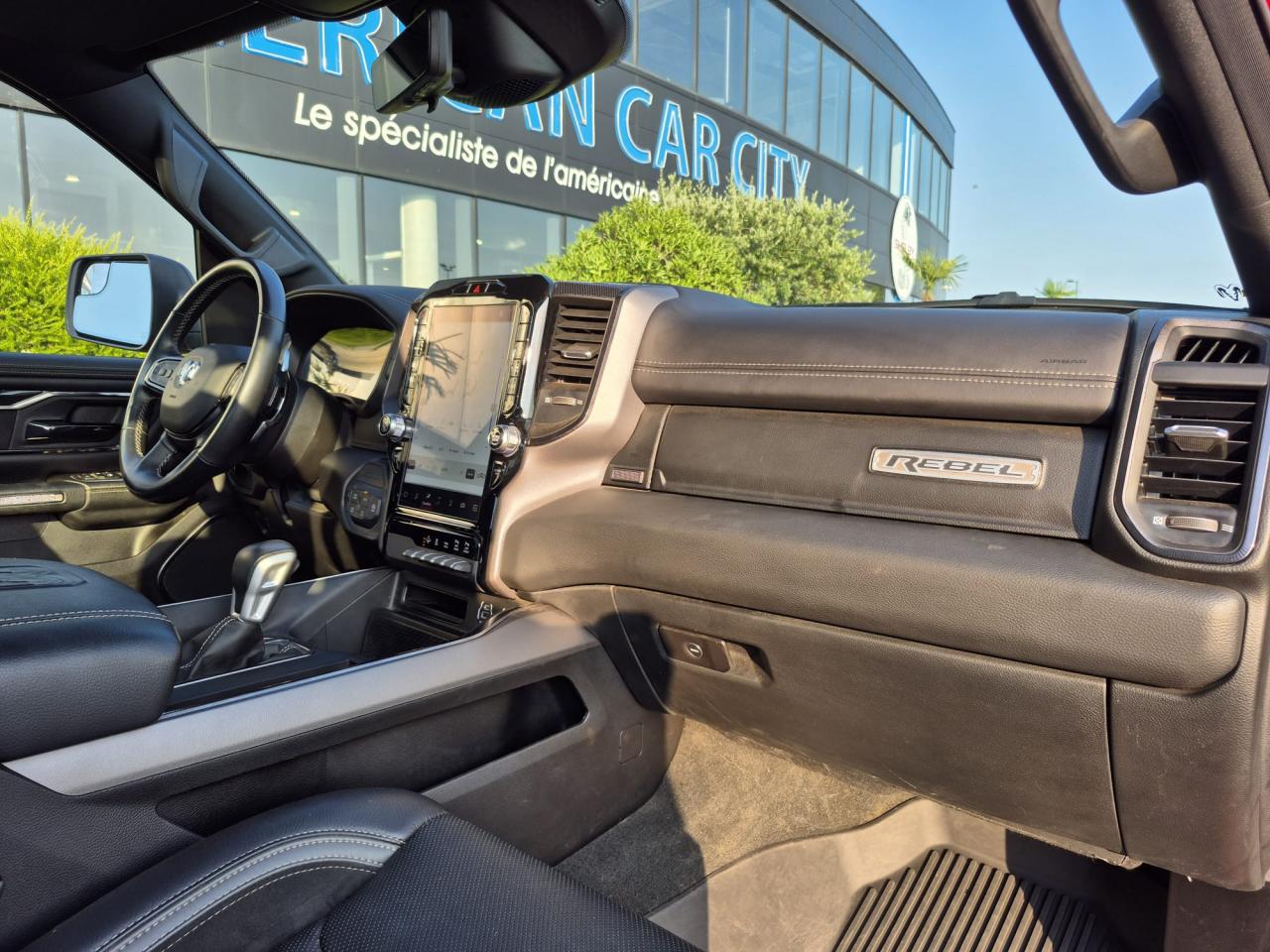 DODGE RAM 1500 CREW REBEL G/T AIR RAMBOX