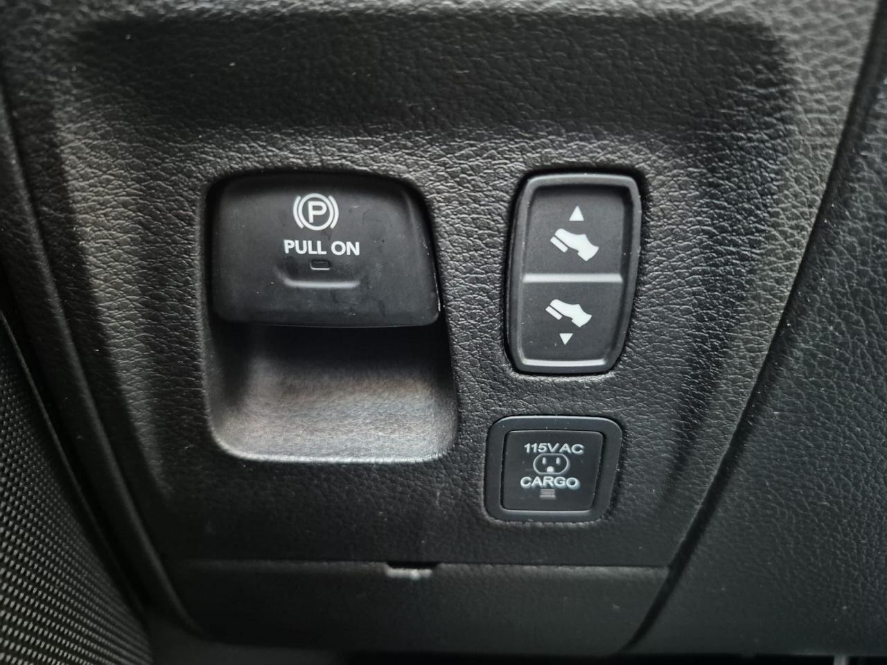 DODGE RAM 1500 CREW REBEL G/T AIR RAMBOX