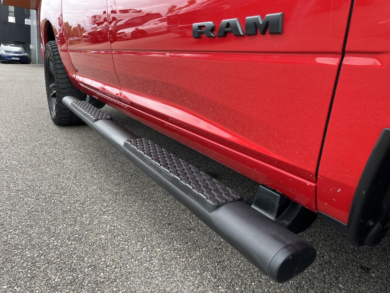 DODGE RAM 1500 CREW CAB SPORT BLACK PACKAGE
