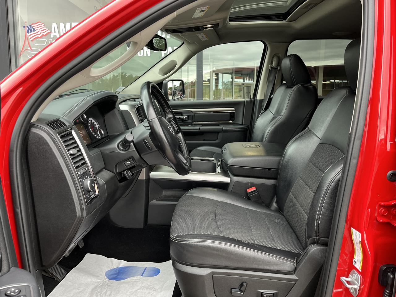 DODGE RAM 1500 CREW CAB SPORT BLACK PACKAGE