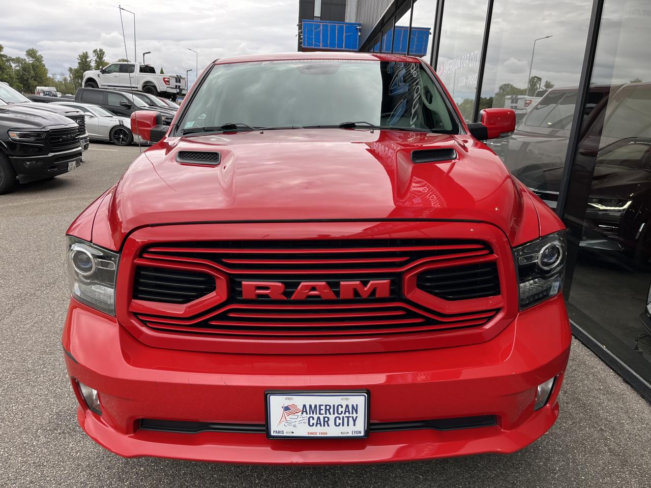DODGE RAM 1500 CREW CAB SPORT BLACK PACKAGE