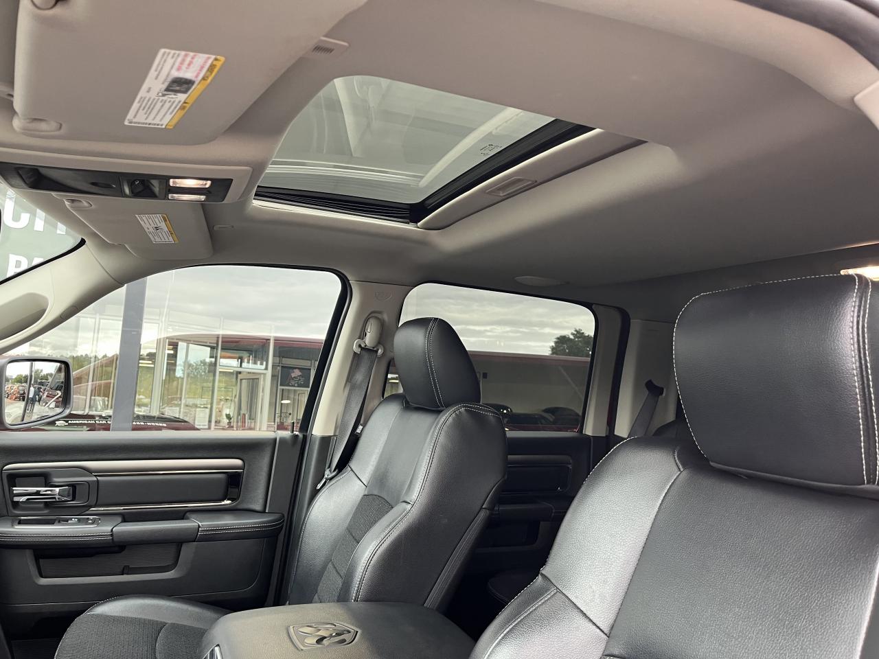 DODGE RAM 1500 CREW CAB SPORT BLACK PACKAGE