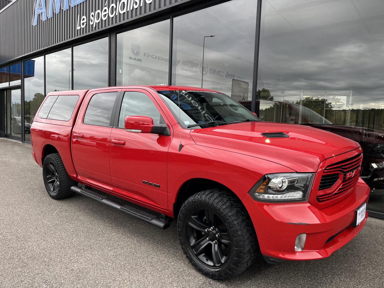 DODGE RAM 1500 CREW CAB SPORT BLACK PACKAGE