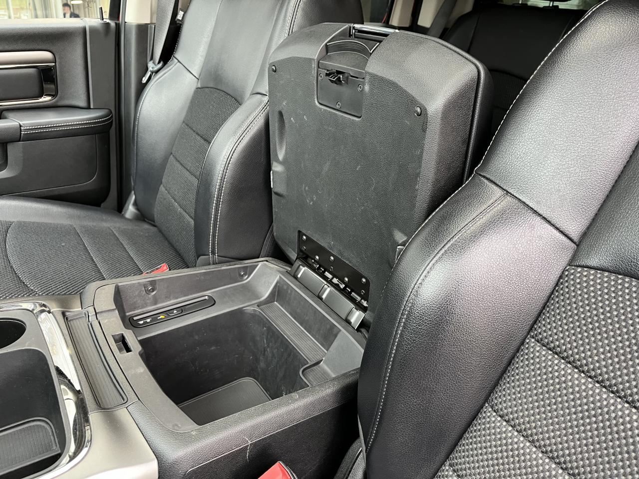 DODGE RAM 1500 CREW CAB SPORT BLACK PACKAGE