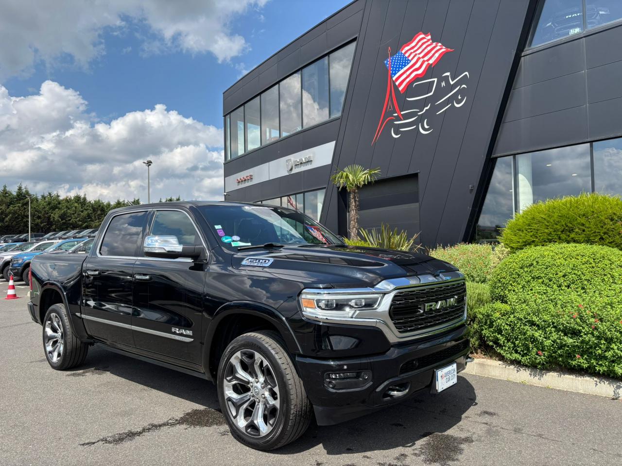 DODGE RAM 1500 CREW LIMITED