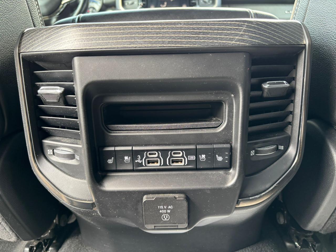 DODGE RAM 1500 CREW LIMITED