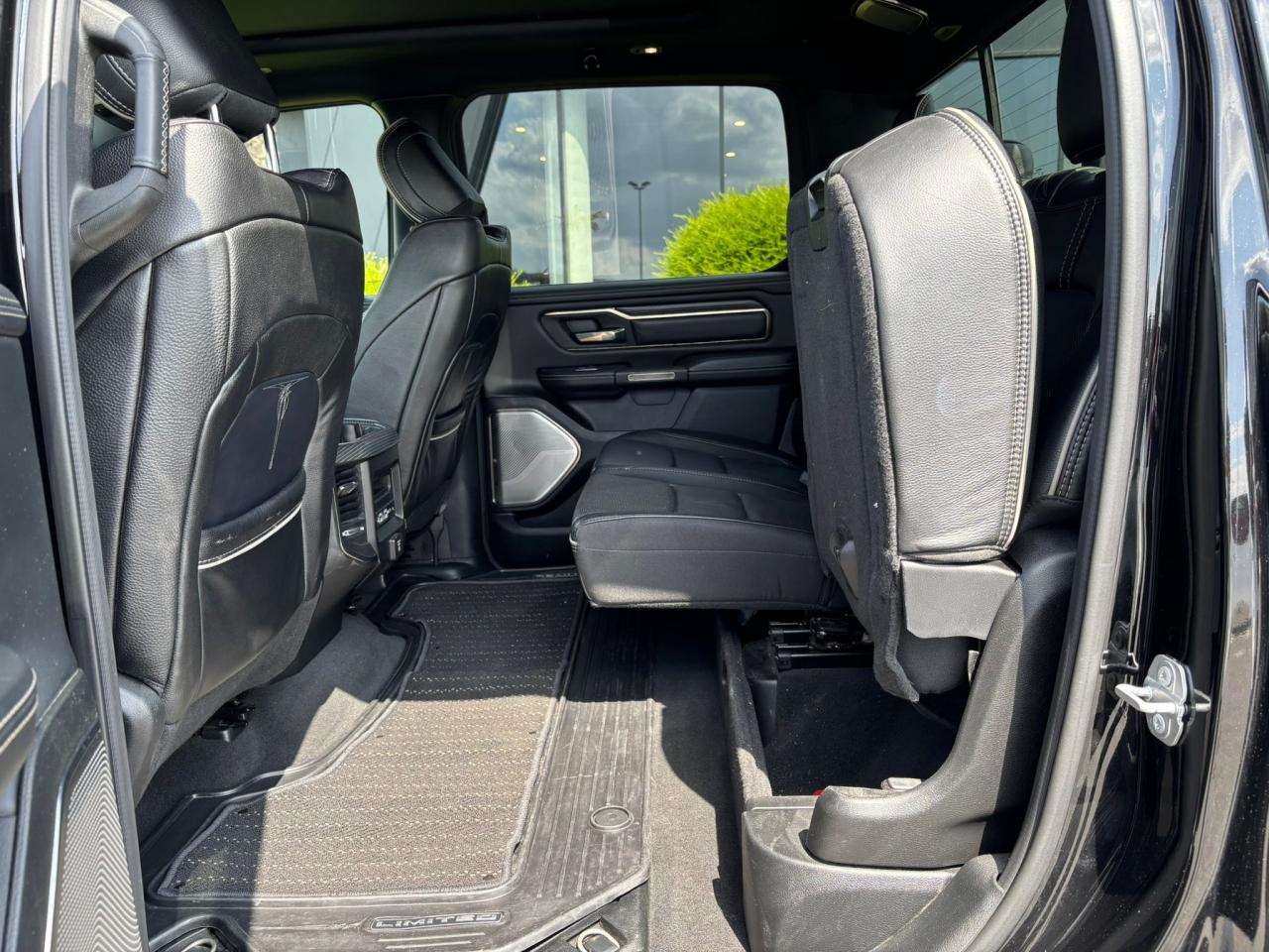 DODGE RAM 1500 CREW LIMITED