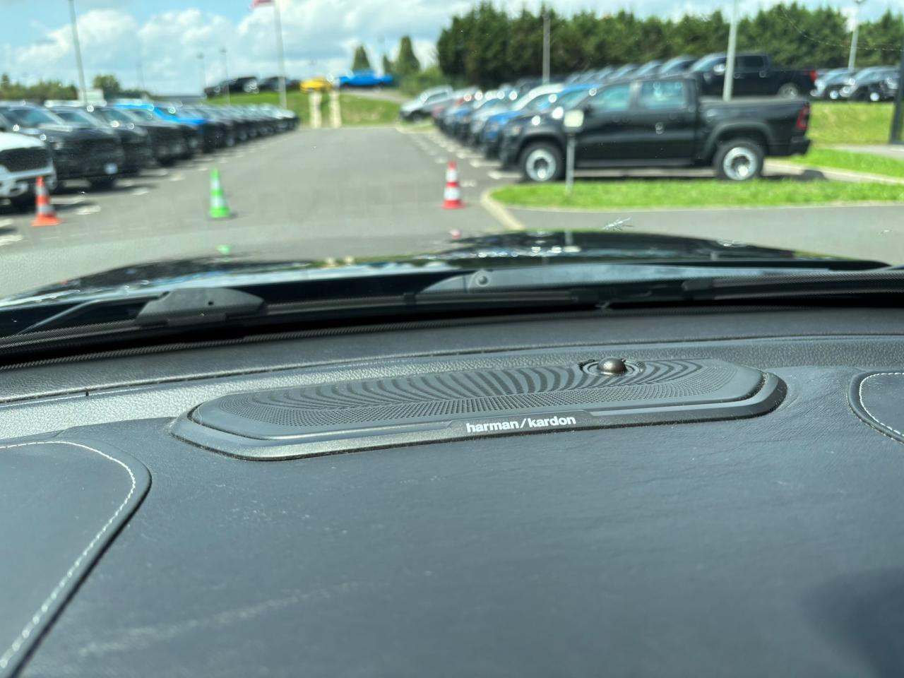 DODGE RAM 1500 CREW LIMITED