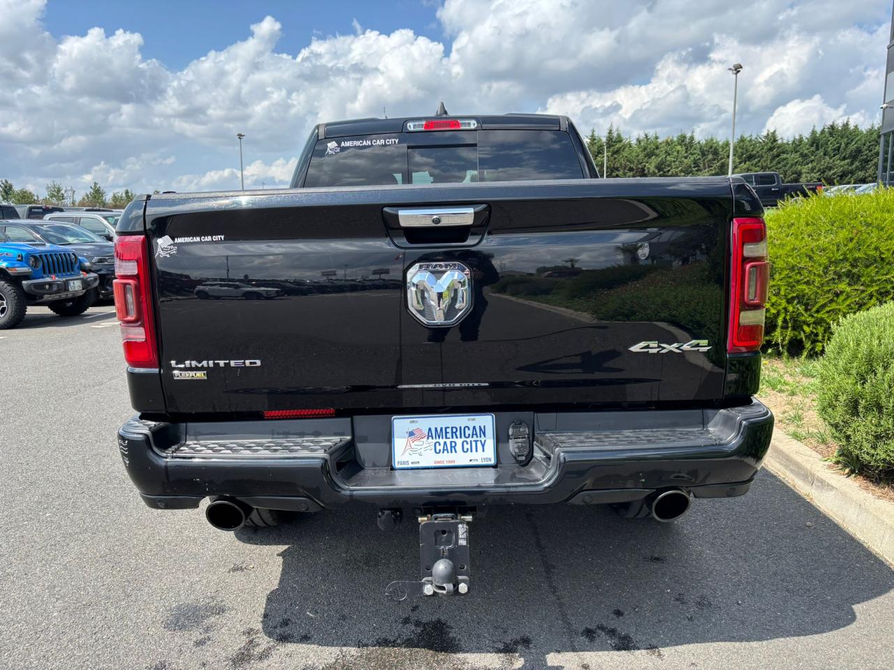 DODGE RAM 1500 CREW LIMITED