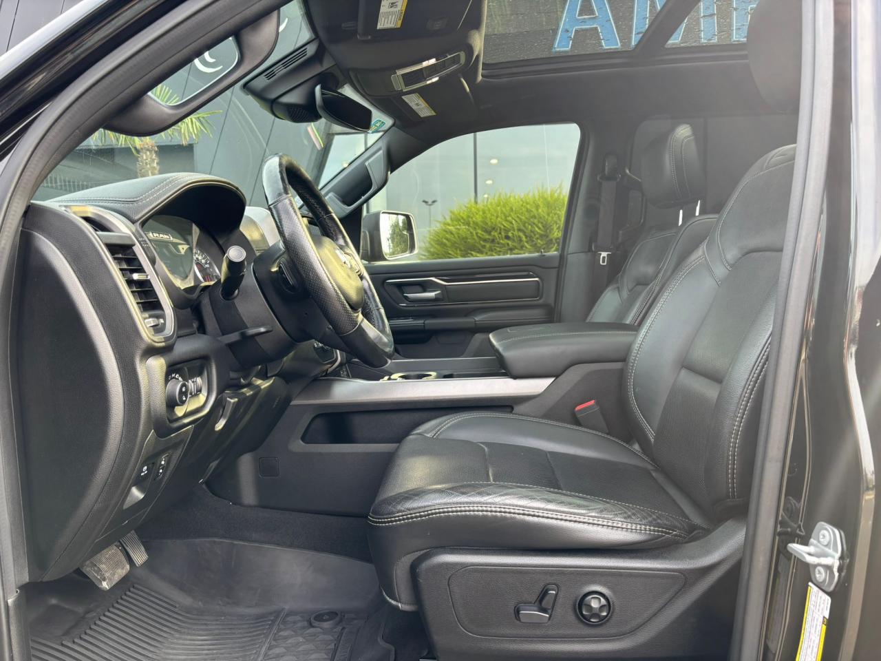 DODGE RAM 1500 CREW SPORT AIR V8 5.7L HEMI