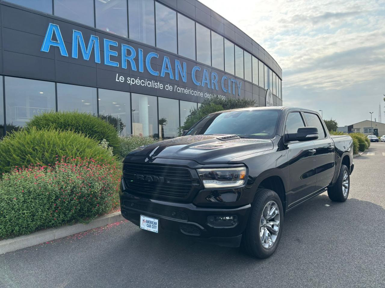 DODGE RAM 1500 CREW SPORT AIR V8 5.7L HEMI
