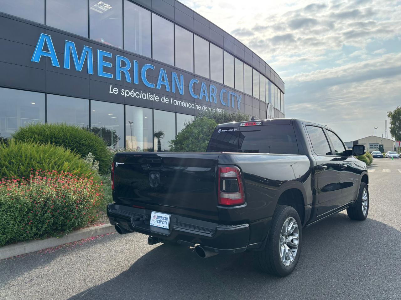 DODGE RAM 1500 CREW SPORT AIR V8 5.7L HEMI