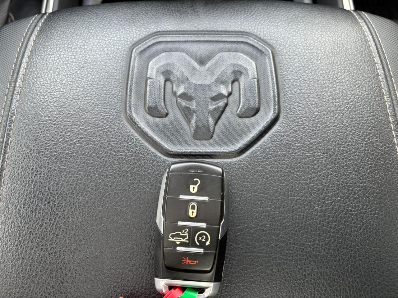 DODGE RAM 1500 CREW SPORT AIR V8 5.7L HEMI