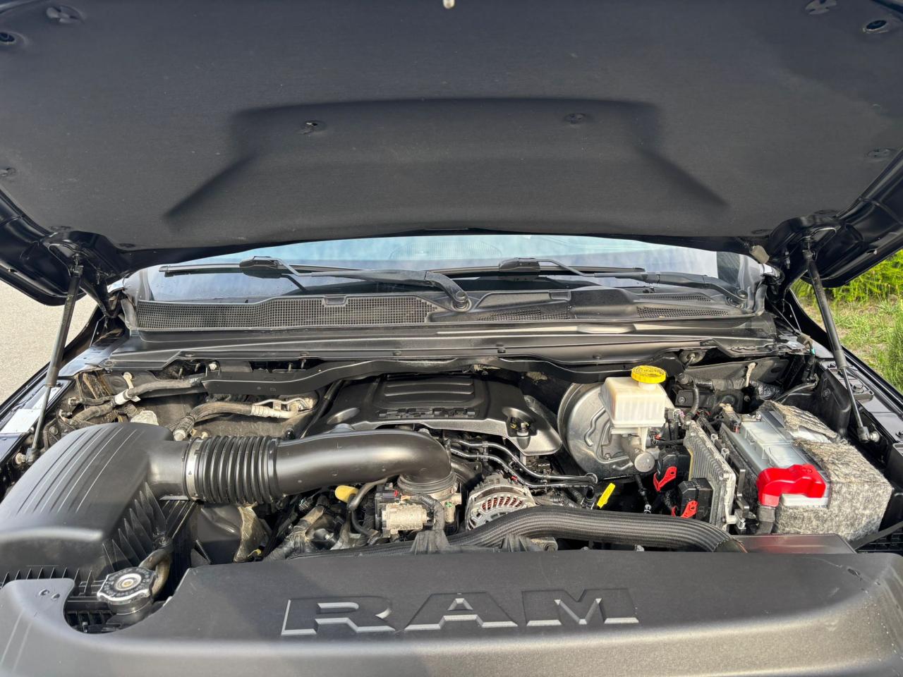 DODGE RAM 1500 CREW SPORT AIR V8 5.7L HEMI