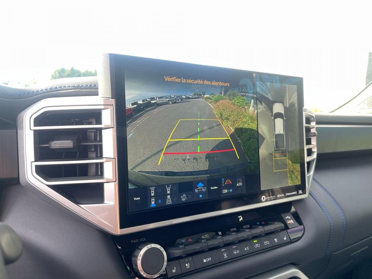 TOYOTA TUNDRA Crewmax PLATINUM