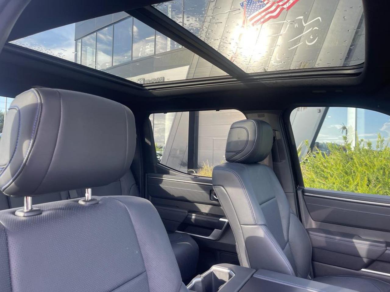 TOYOTA TUNDRA Crewmax PLATINUM