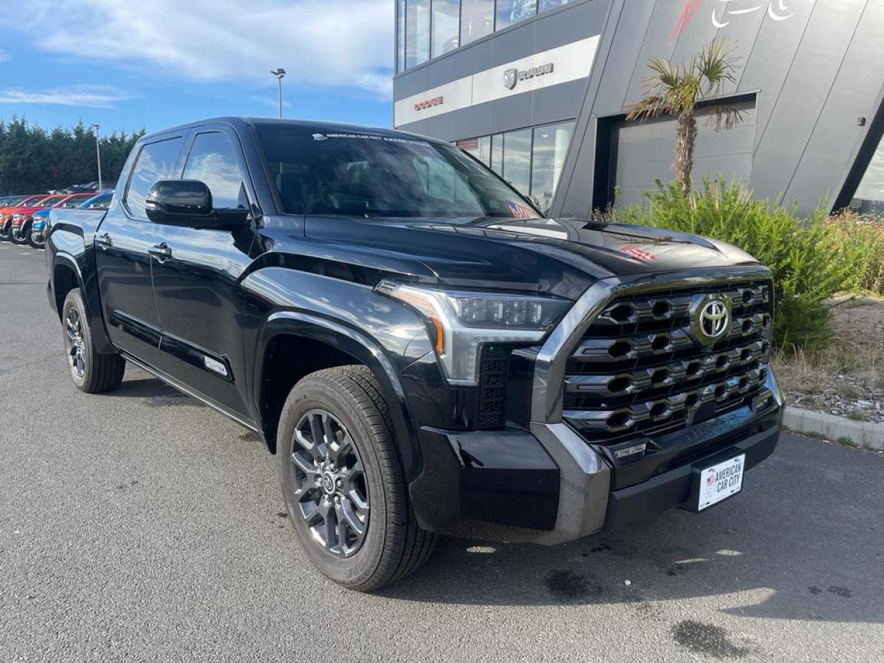 TOYOTA TUNDRA Crewmax PLATINUM