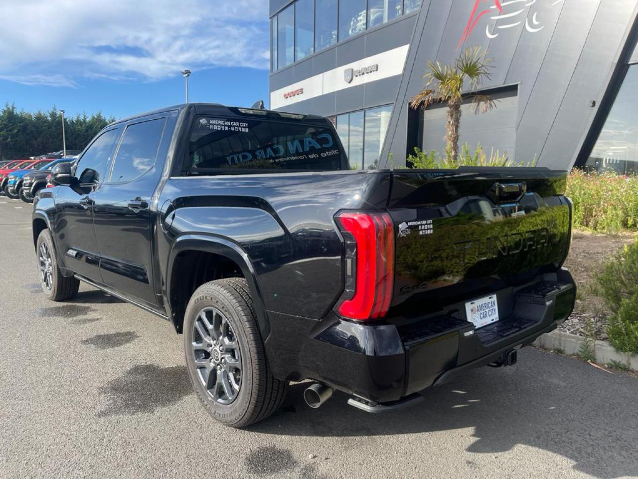 TOYOTA TUNDRA Crewmax PLATINUM
