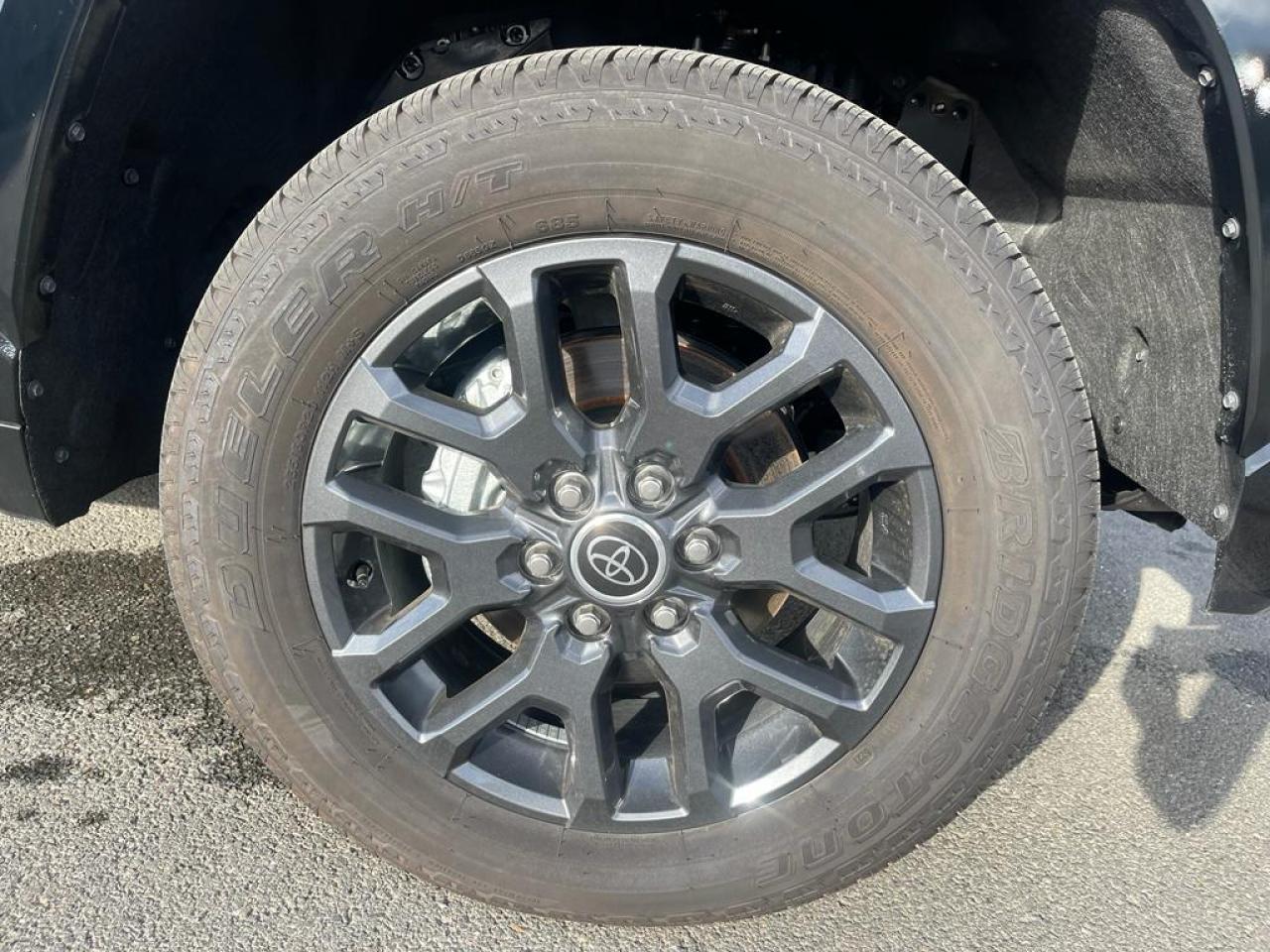 TOYOTA TUNDRA Crewmax PLATINUM
