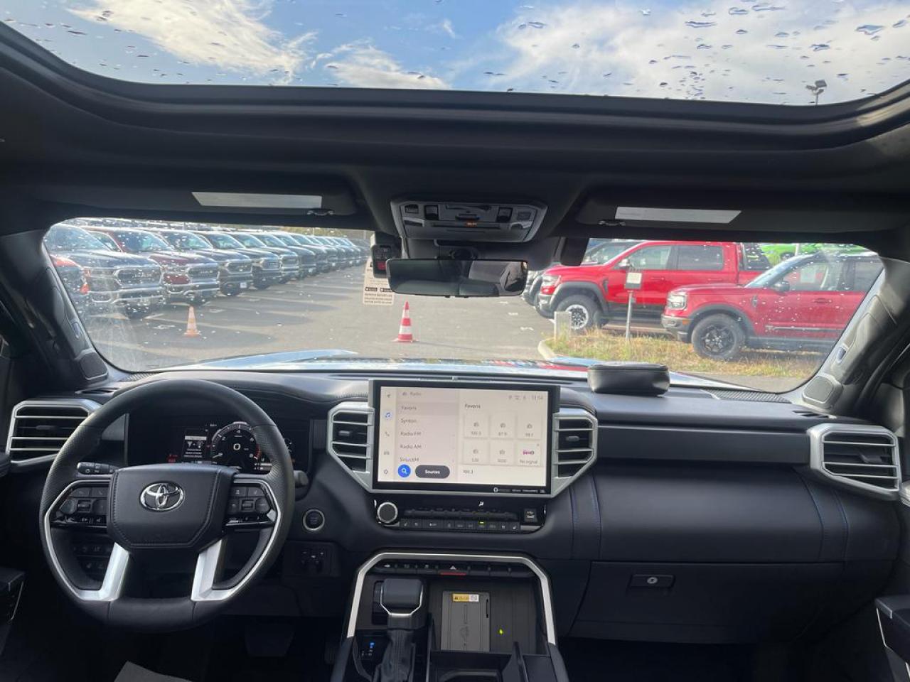 TOYOTA TUNDRA Crewmax PLATINUM