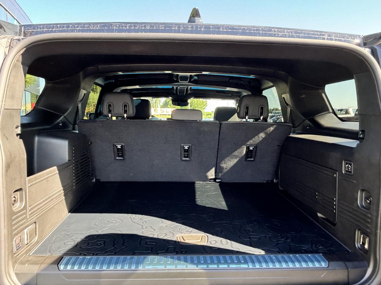 HUMMER H1 EV 3X OMEGA LIMITED EDITION SUV e4WD