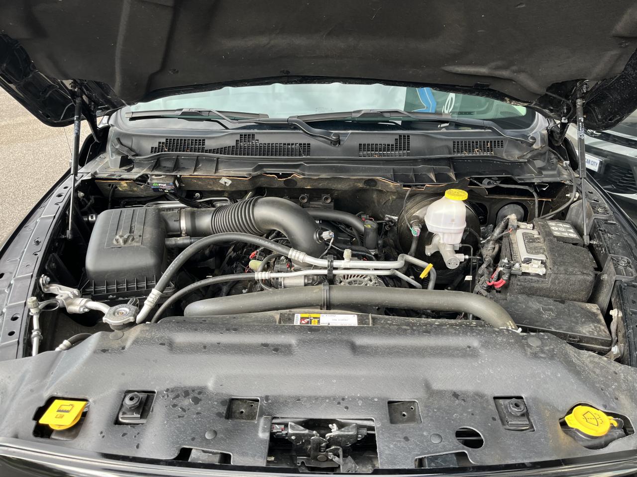 DODGE RAM 1500 CREW SLT CLASSIC BLACK PACKAGE
