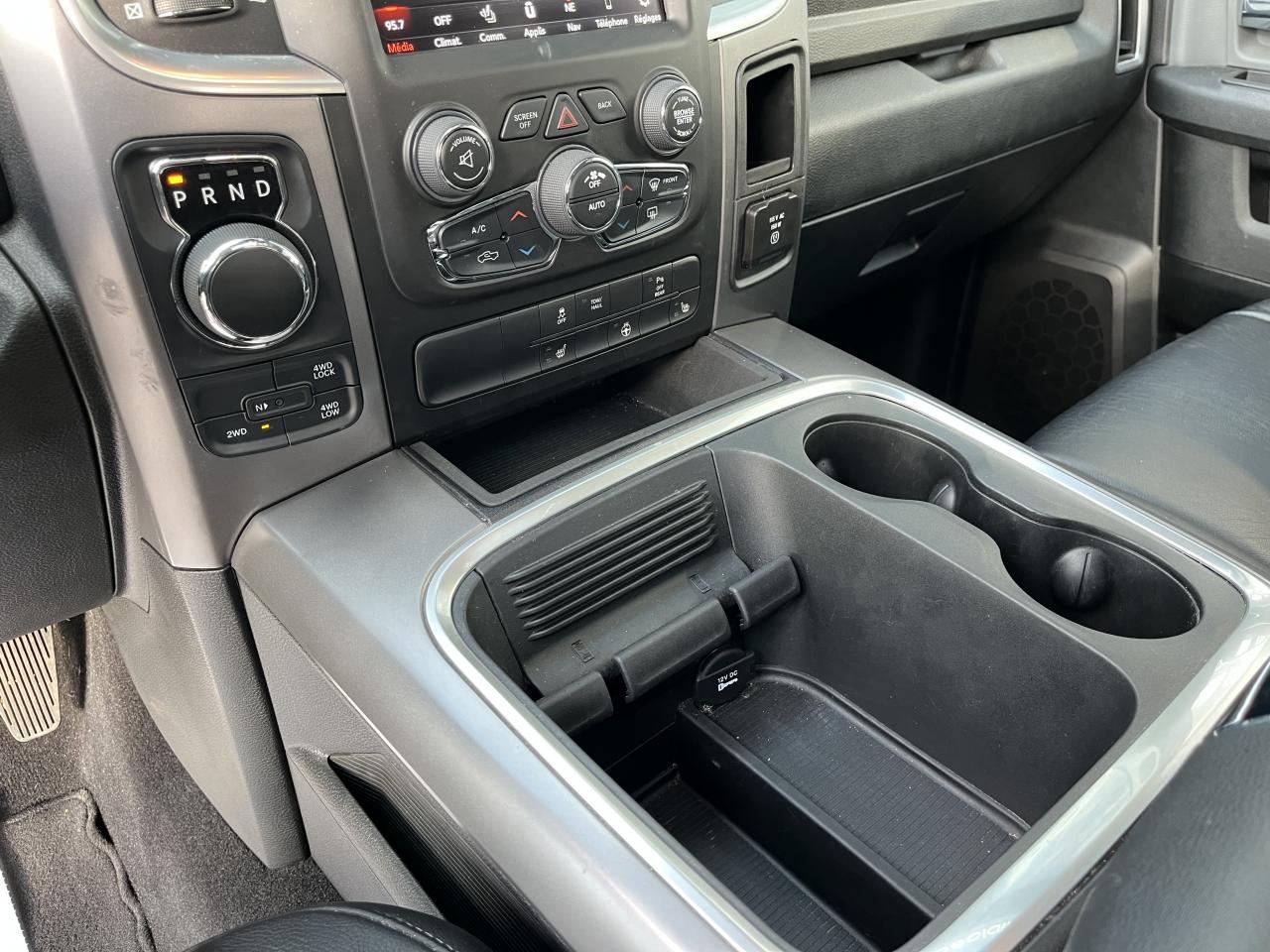DODGE RAM 1500 CREW SLT CLASSIC BLACK PACKAGE
