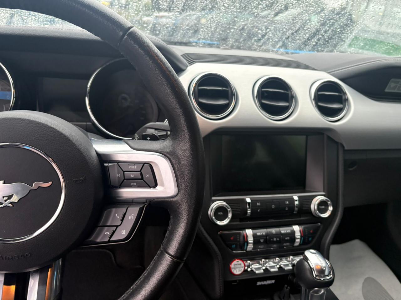 FORD MUSTANG GT Fastback V8 5.0L BLACK SHADOW EDITION