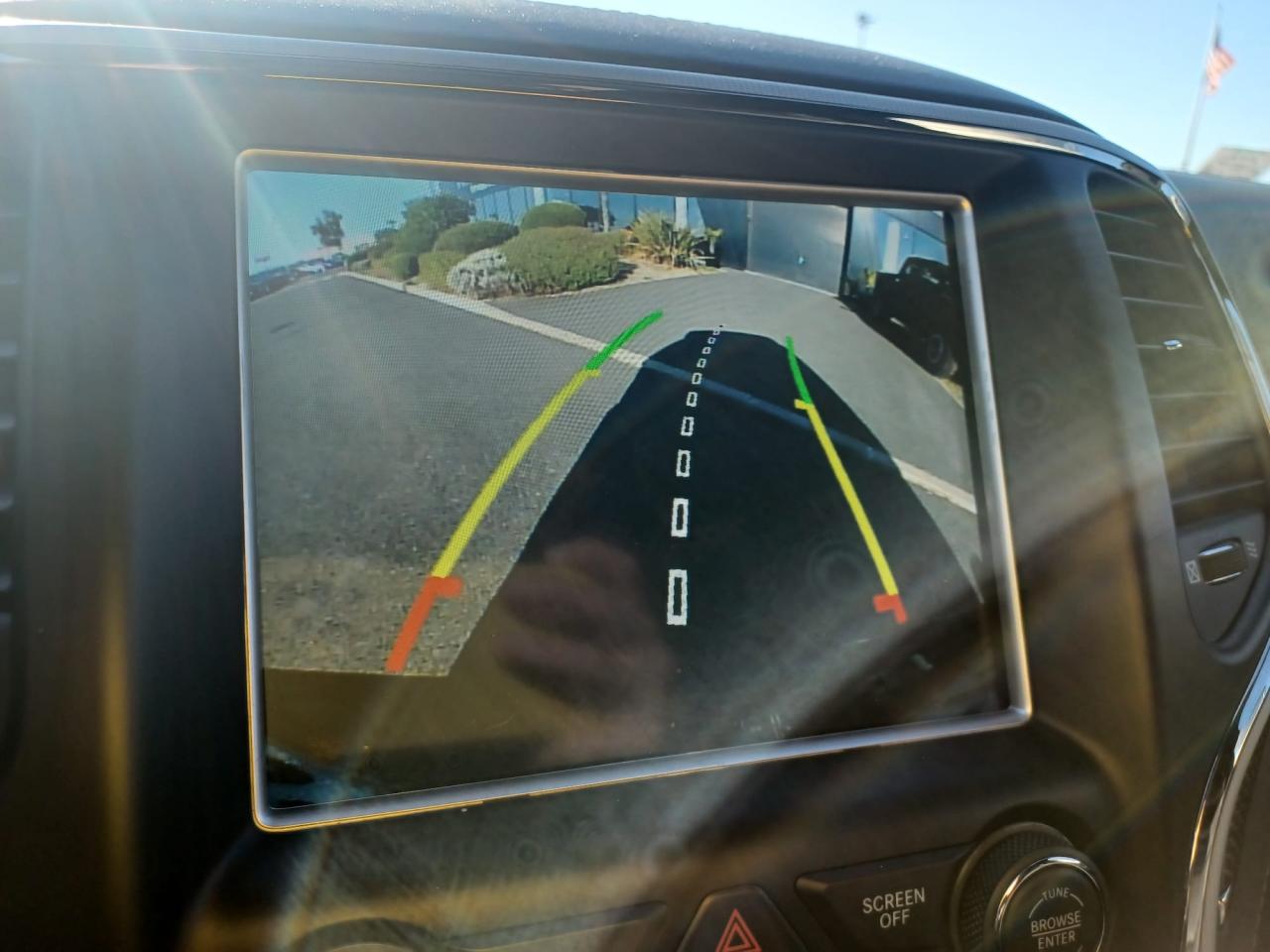 JEEP GRAND CHEROKEE TRACKHAWK v8 6.2L